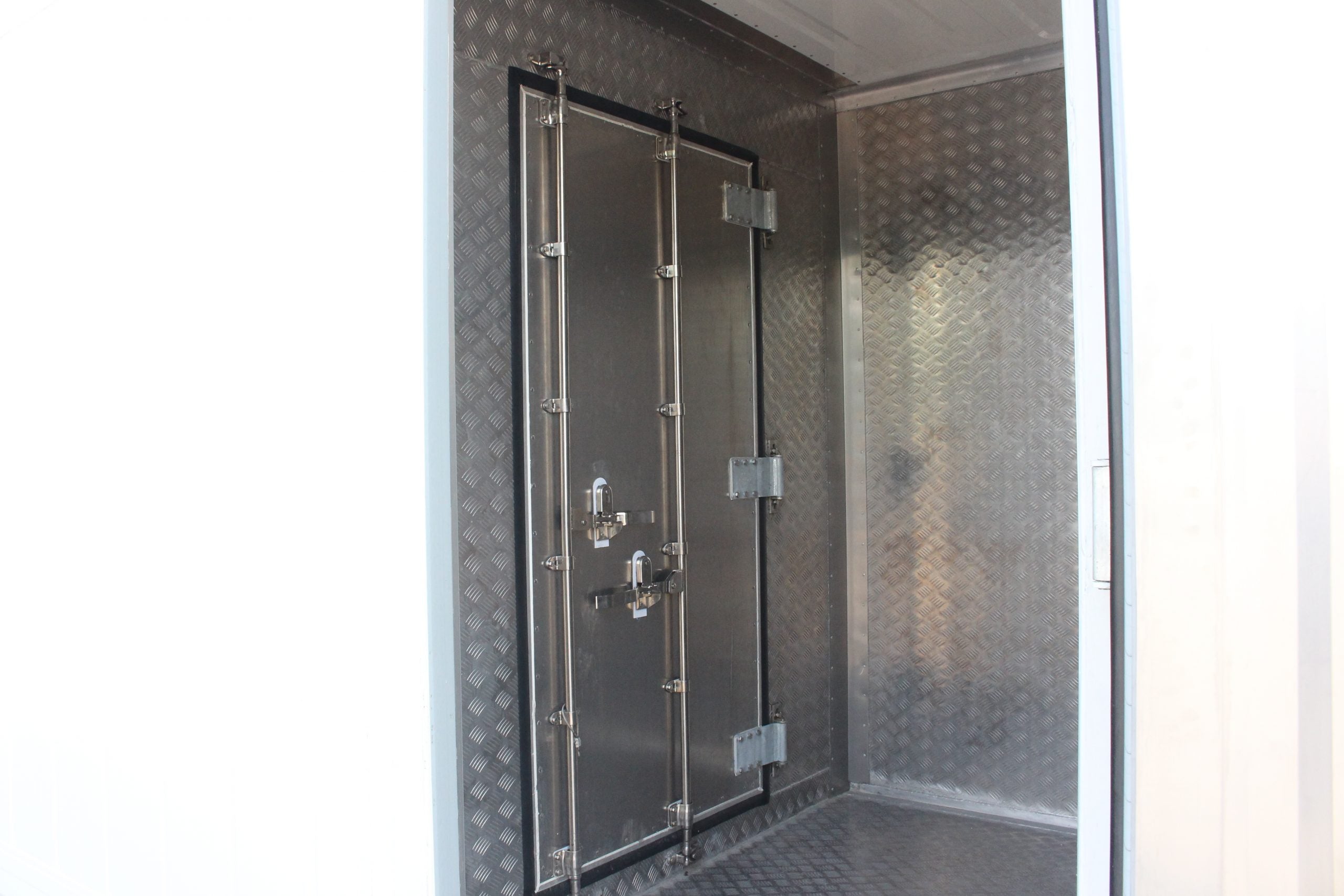 CONTENTORES SUPER REFRIGERADOS DE ZONA DUPLA 20' -60°C