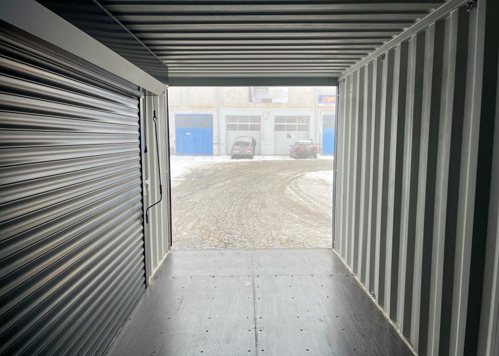 Contentor de 6 metros com porta de enrolar e porta de entrada RAL 7016