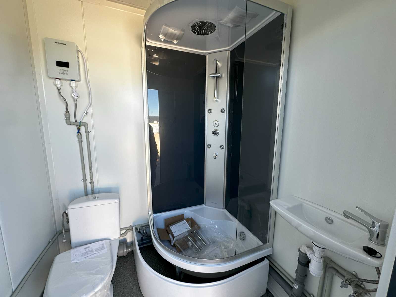 RECIPIENTE SANITÁRIO, VASO SANITÁRIO, DUCHE, URINOL