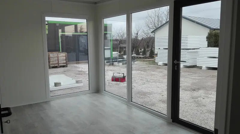 escritório em contentor de 18 m²