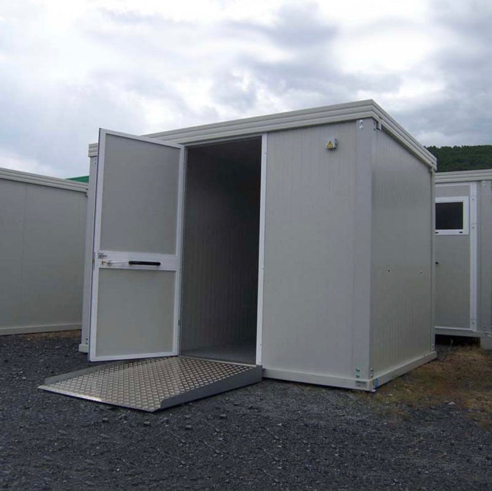 NOVO CONJUNTO SANITÁRIO PMR COM VASO SANITÁRIO PMR, LAVATÓRIO PMR, VASO SANITÁRIO E LAVATÓRIO STANDARD