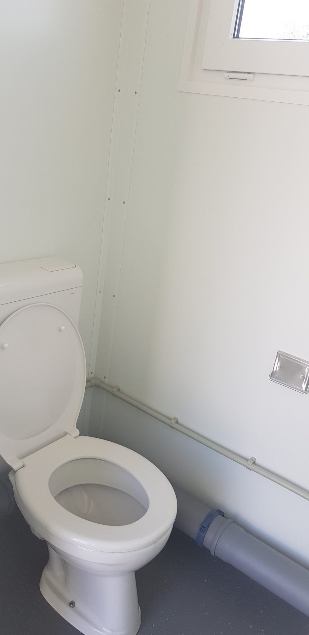 Módulo 10′ Instalações sanitárias (WC/ Urinoir/ Duche/ Lavatórios) + Revestimento