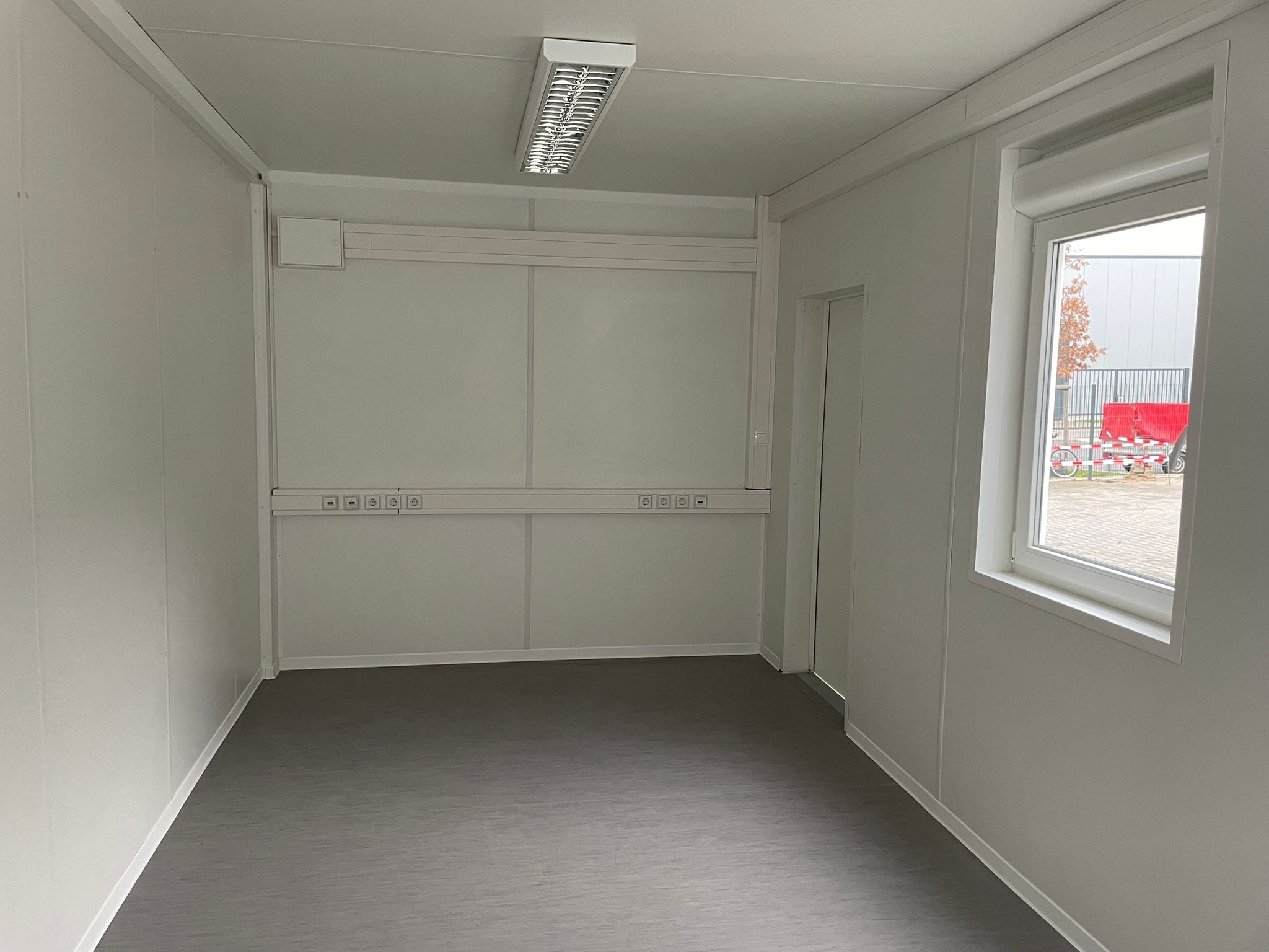 CONTENTOR DE ESCRITÓRIO 6X3