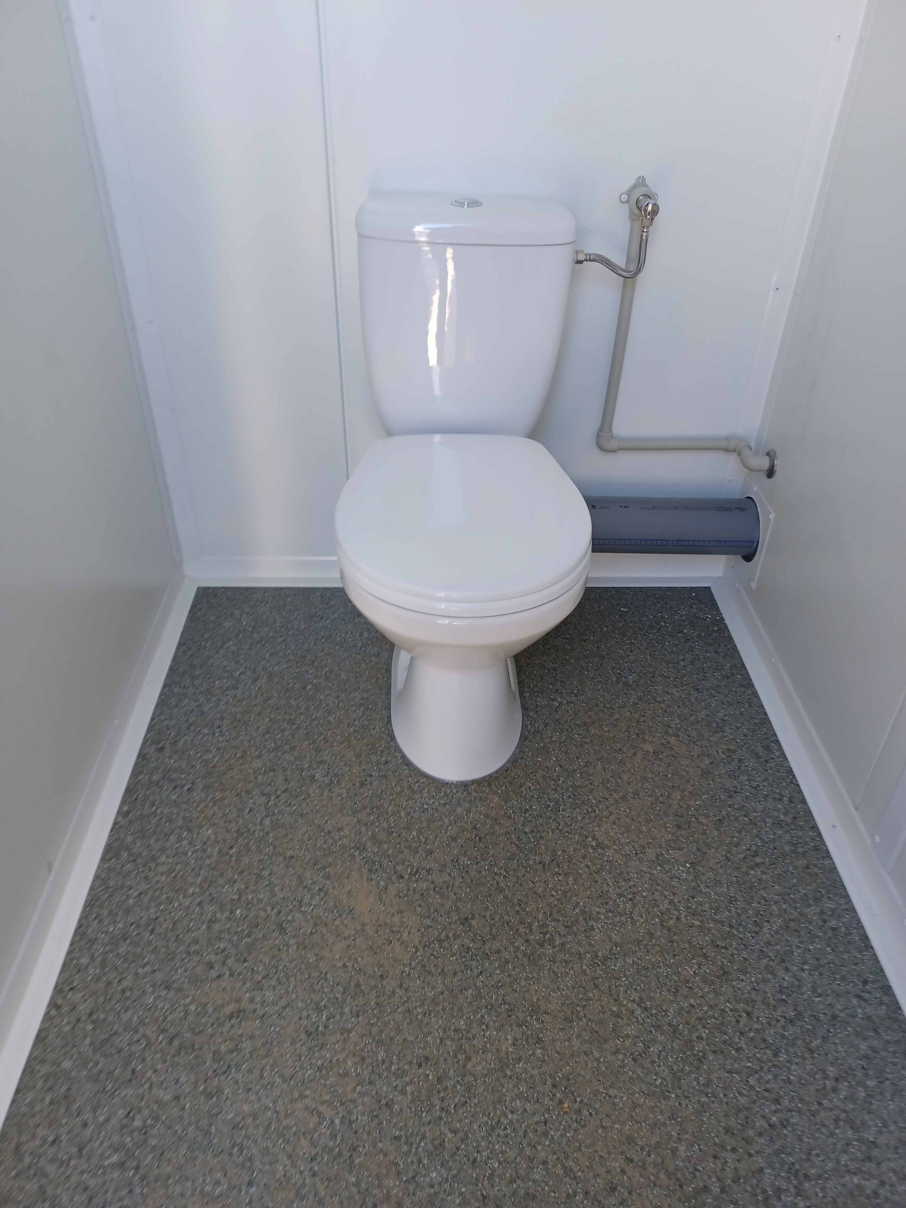 CONTENTOR SANITÁRIO DUPLO COM 2 CABINES 245x173x229