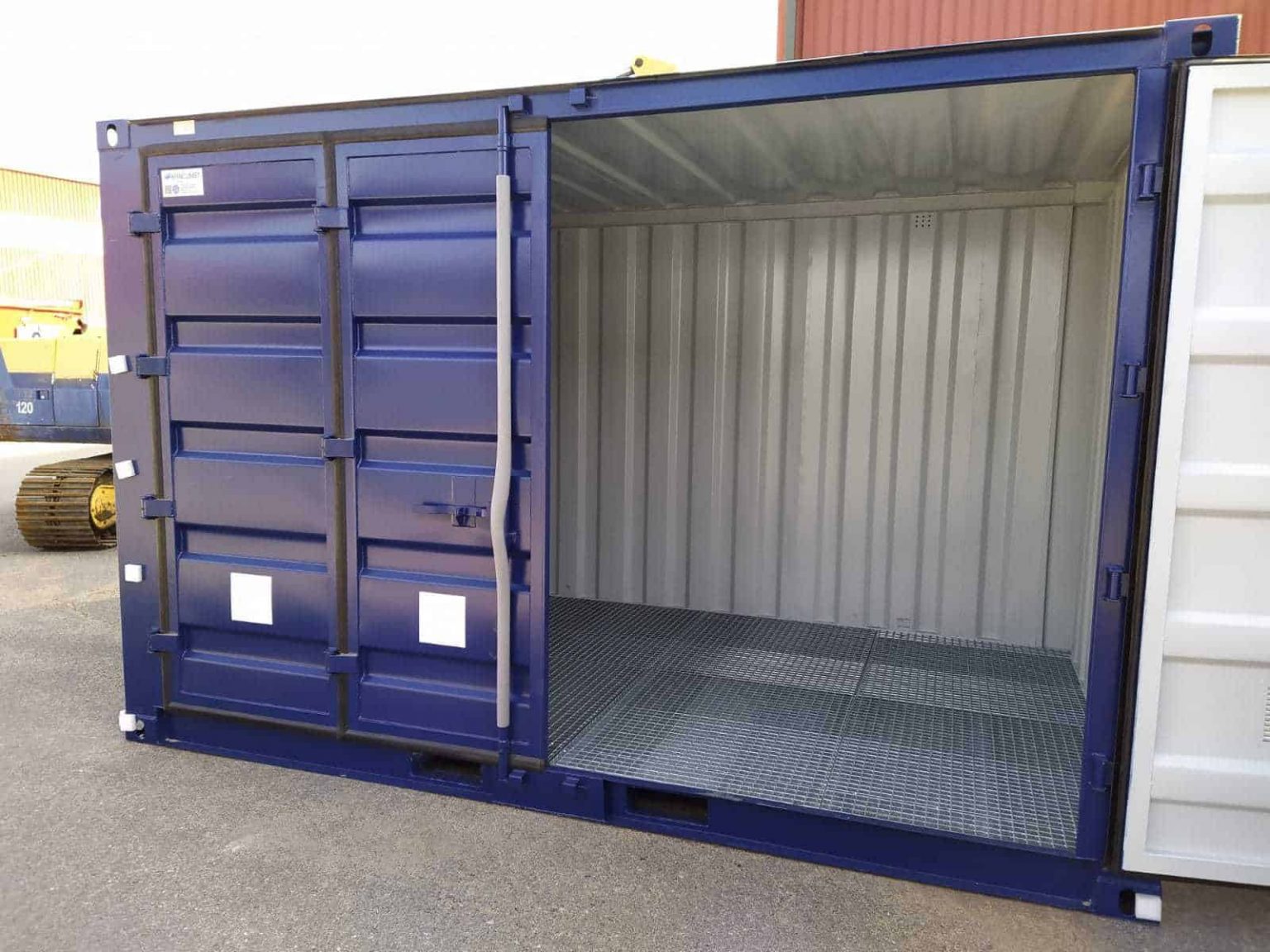 Contentor de 4m com tanque de drenagem