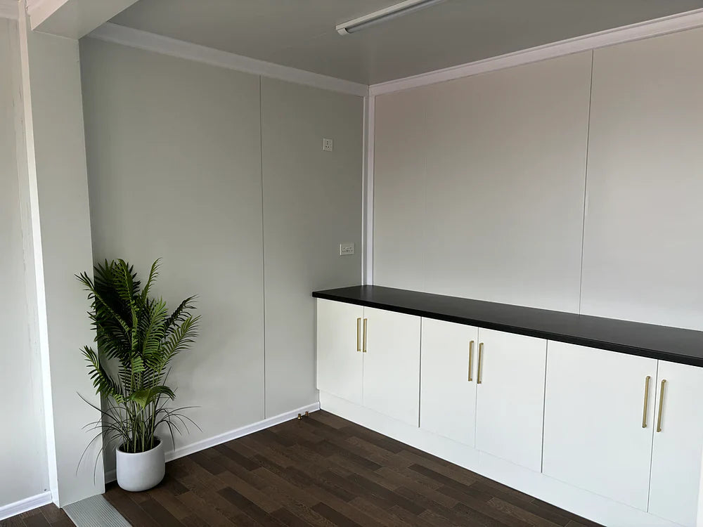 Mesa portátil com dois compartimentos