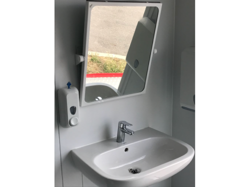 BANGALÔ SANITÁRIO MORGON COM CHUVEIROS